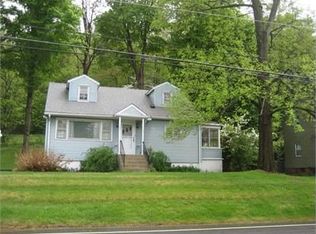 704 Limecrest Rd, Newton, NJ 07860