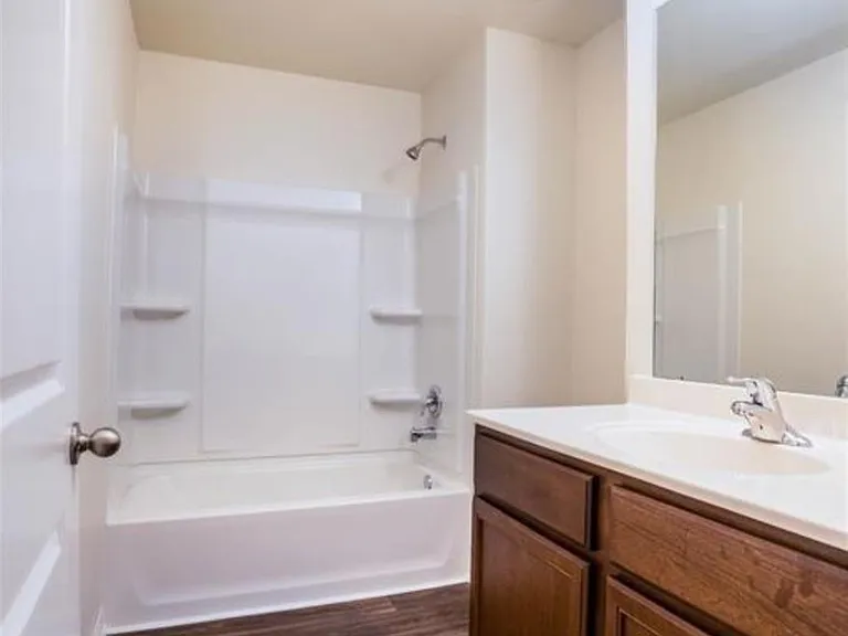 212 Autumn Berry Ln — Photo 10
