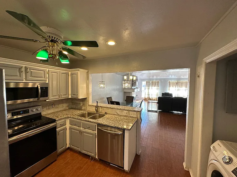 2745 Tealwood Dr #2 — Photo 8