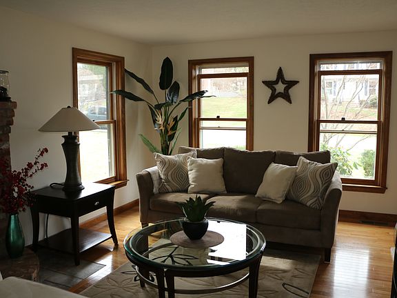 5th image of 29 Grace Dr