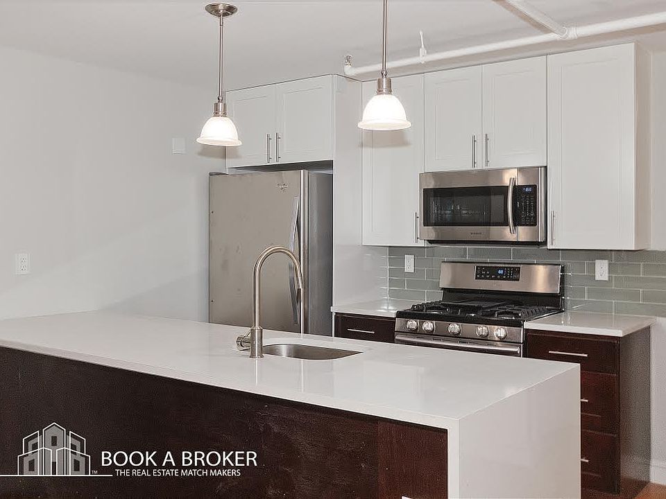 1st image of 352 Putnam Ave APT 1