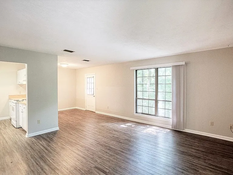 671 Holyoke Ct #C — Photo 14