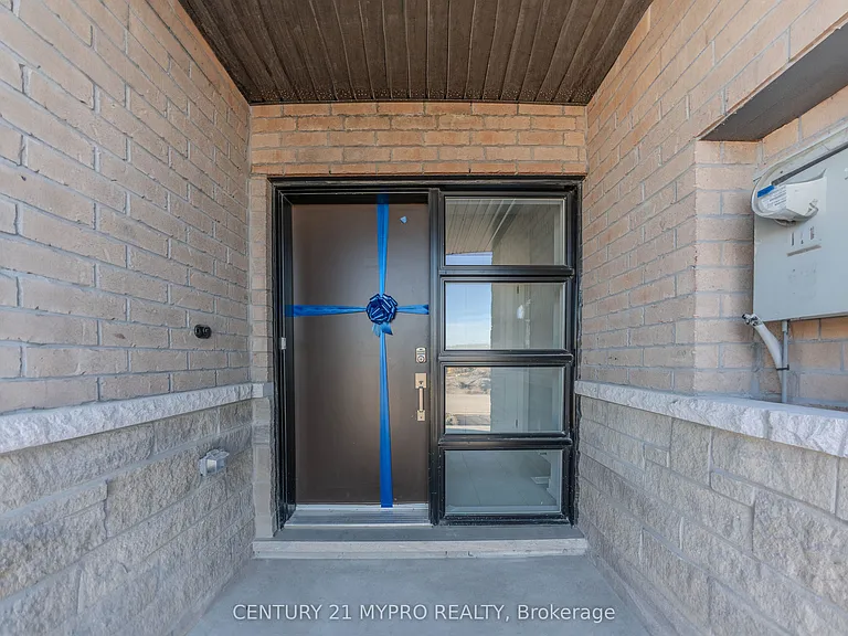 49 Freeman Williams St — Photo 4