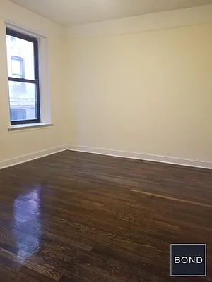 Rented by Bond New York | media 6