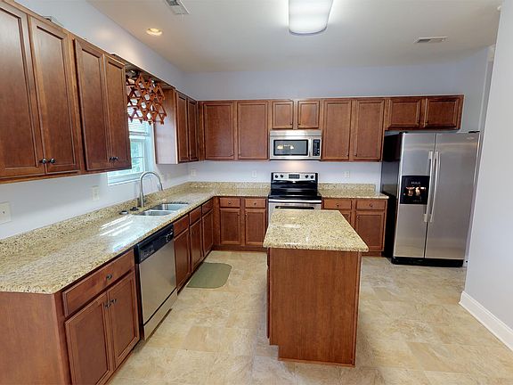 3rd image of 2771 Timber Cove Ln