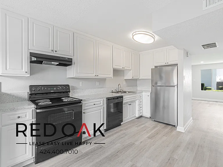 151 Drake St #23B — Photo 11