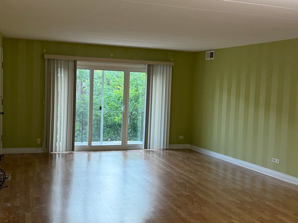 8604 W 95th Pl APT 202