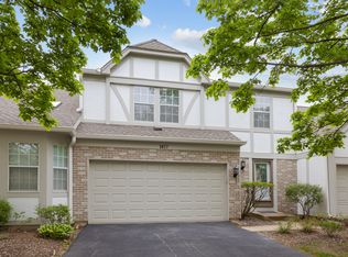 1477 W Sapphire Dr, Hoffman Estates, IL 60192
