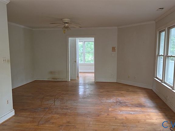 2nd image of 235 Oak Point Dr