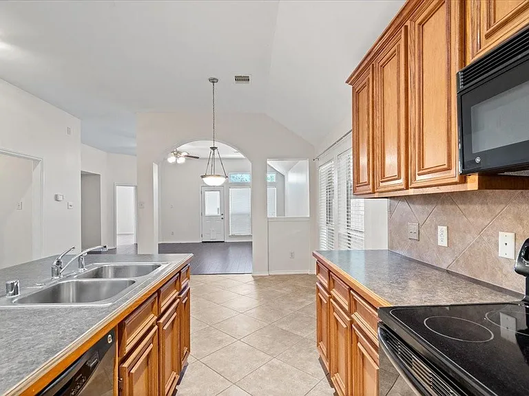 13306 Brantfield Park Ln — Photo 16