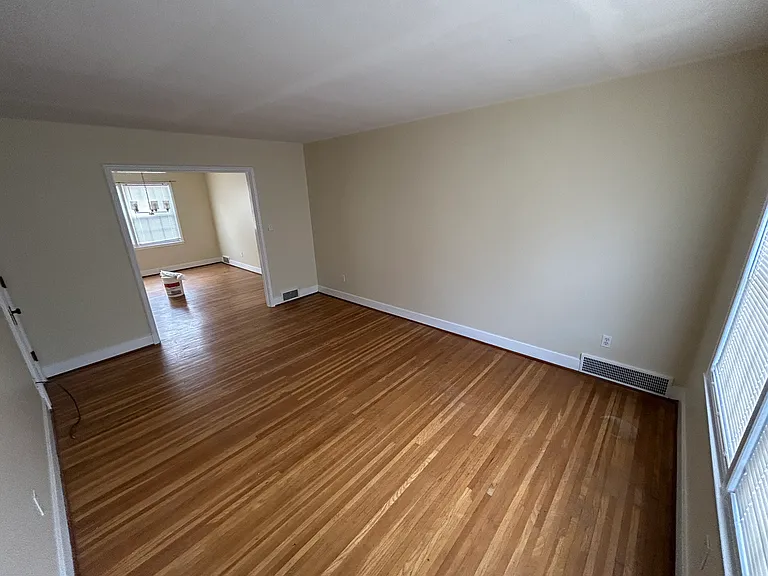 2116 Emerson Ave #4 — Photo 2