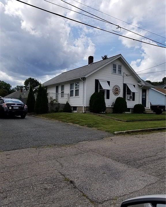 1st image of 15 Sandlewood Ave