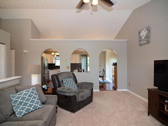 5th image of 4121 Demorest Cove Ct