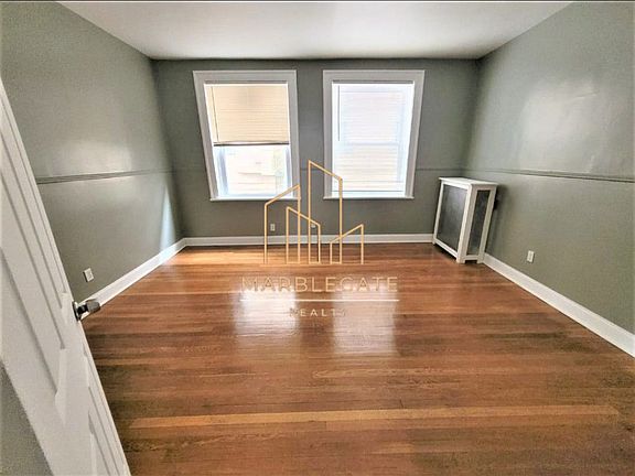 2nd image of 207-208 S Harrison St #23C