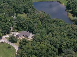 19182 Bent Oak Dr, Warrenton, MO 63383