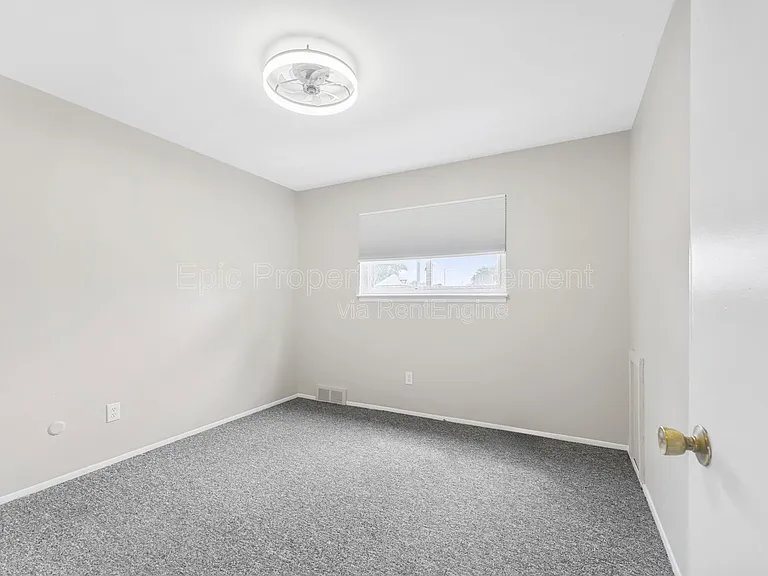 426 Oak St #446-7 — Photo 8