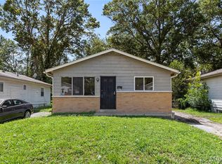 10417 Count Dr, Saint Louis, MO 63136