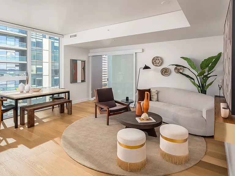 121 Stewart St #2702 — Photo 3