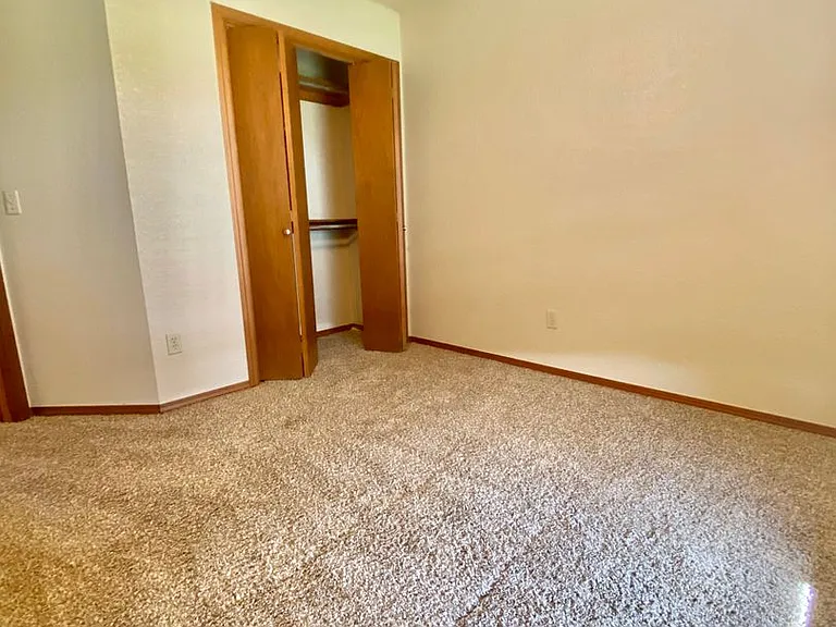 14816 Brent Cir — Photo 9