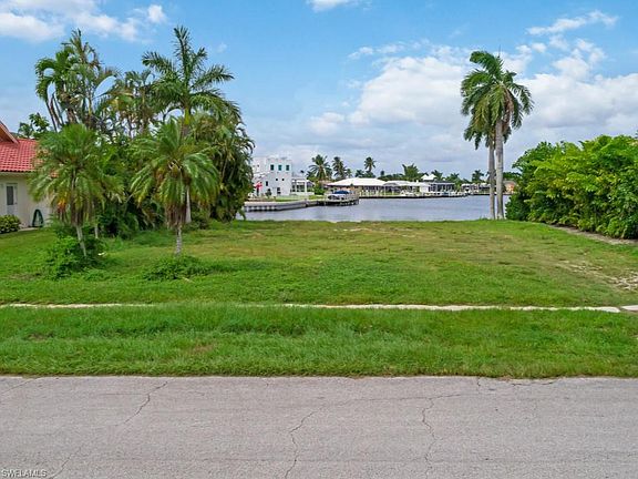 3rd image of 656 Bimini Ave Lot 9