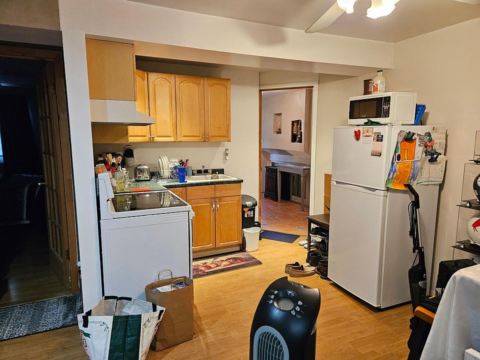 1st image of 80 Rosalie Ct Floor 1