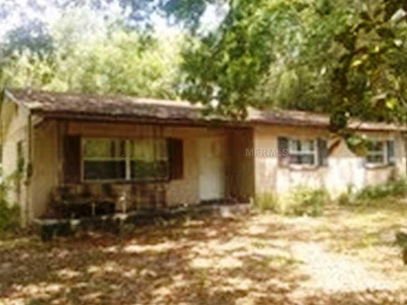 2nd image of 4421 Lakewood Dr