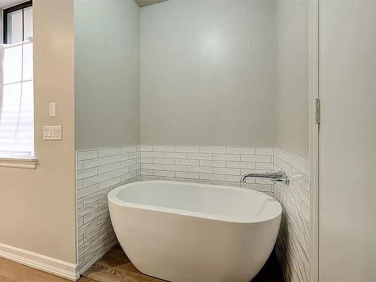2100 Cobblestone Ct #106 — Photo 11