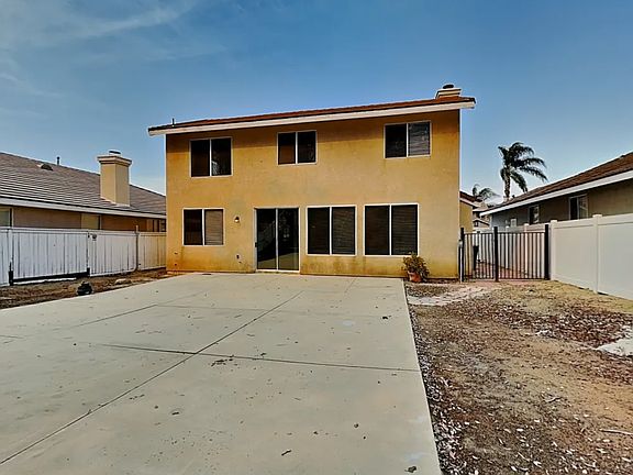 3rd image of 13610 Basswood Dr