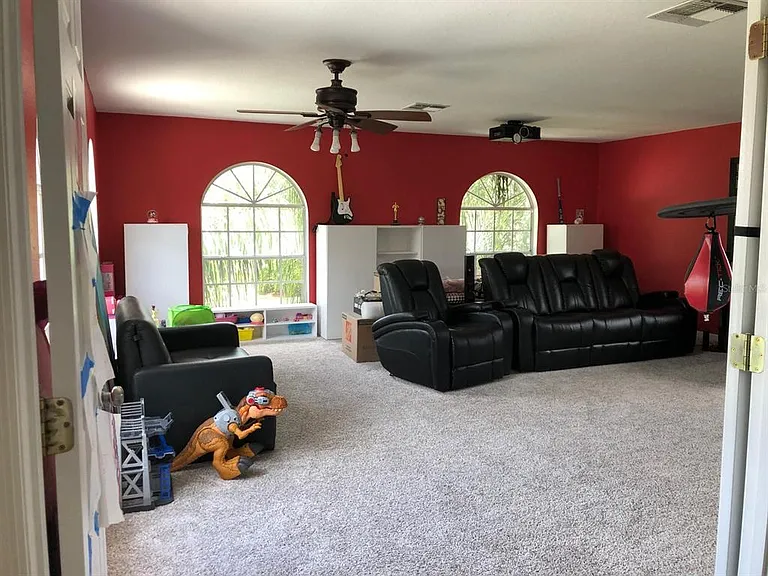2226 Westbourne Dr — Photo 31
