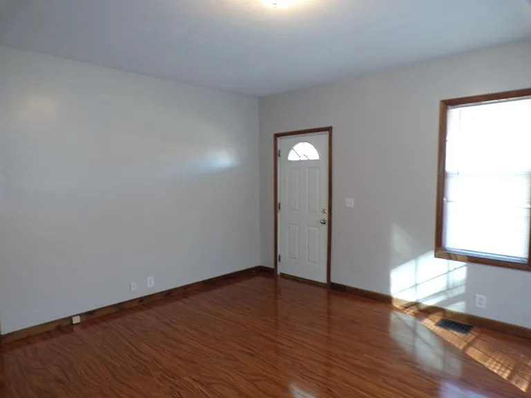 247 S Kansas St — Photo 8
