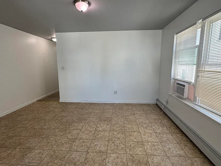 114 N Baltimore Ave #1 — Photo 7