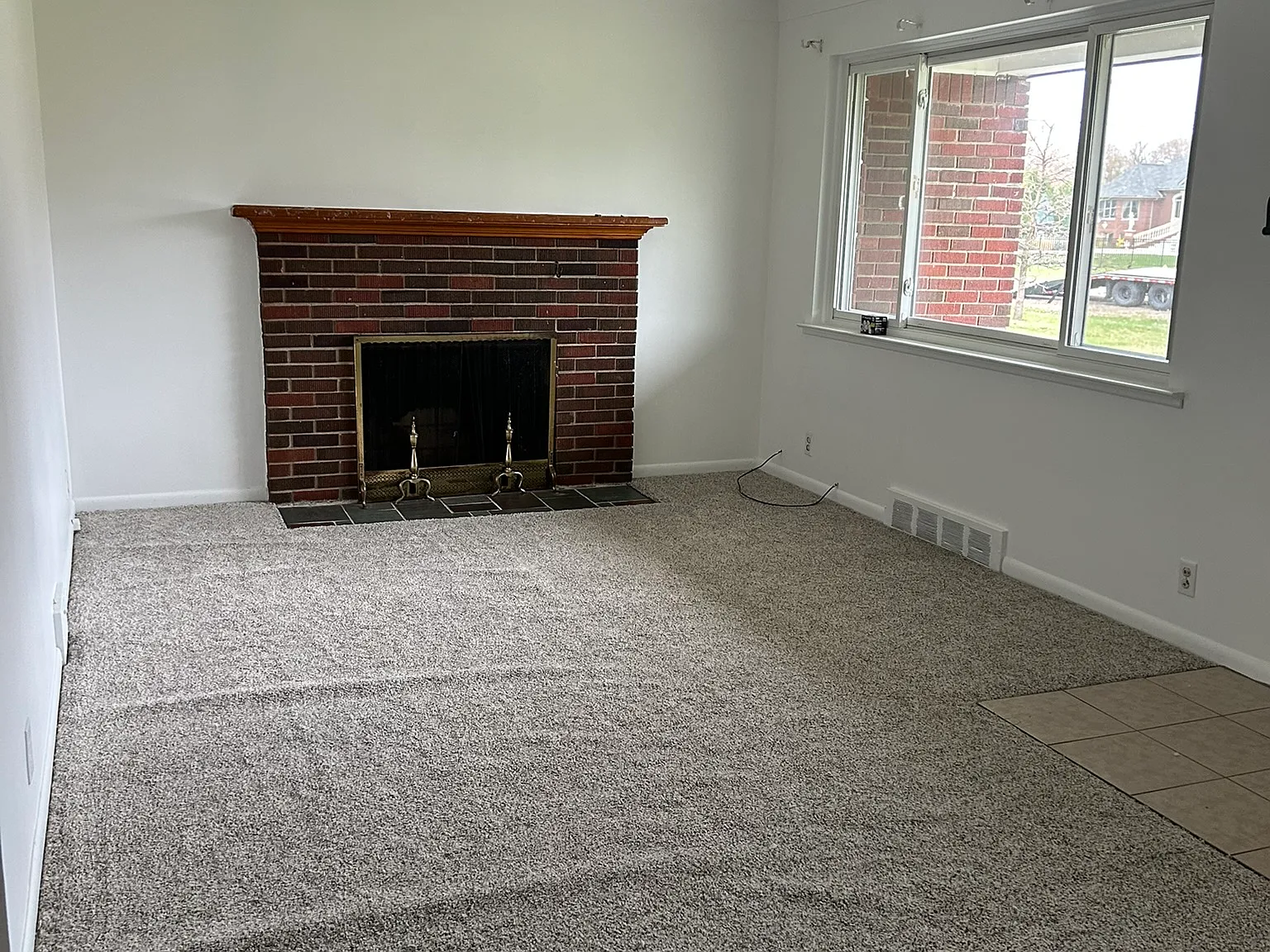 2 bed, 800 sqft, $1,600 — Photo 4