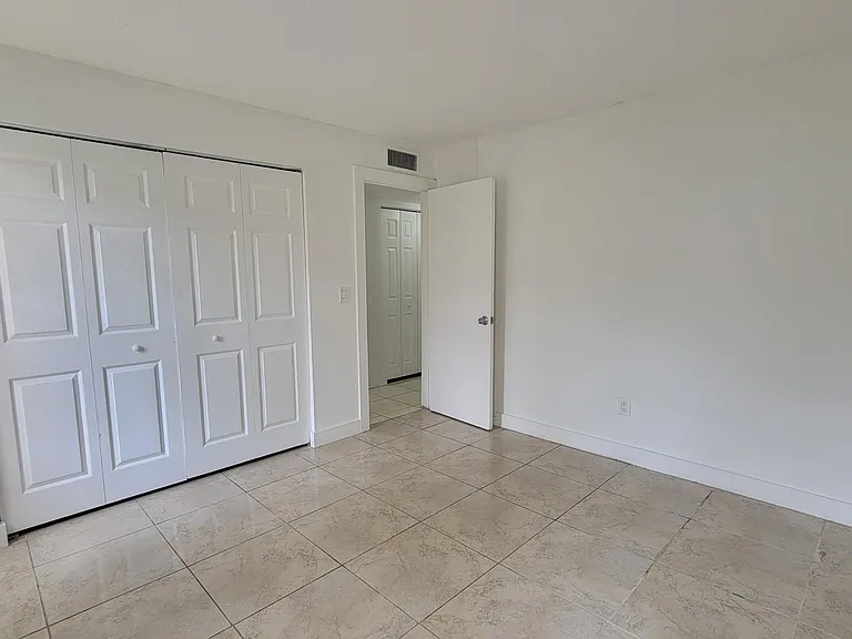 2800 NW 56th Ave #G107 — Photo 9