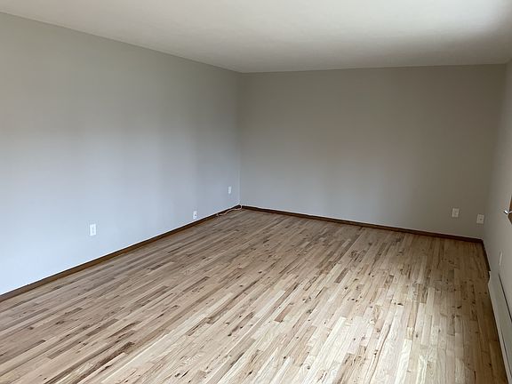 Living Room [Actual unit may vary]