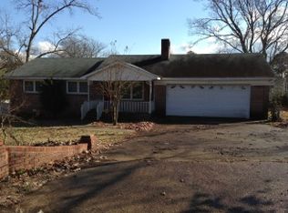 205 2nd St NW, Reform, AL 35481