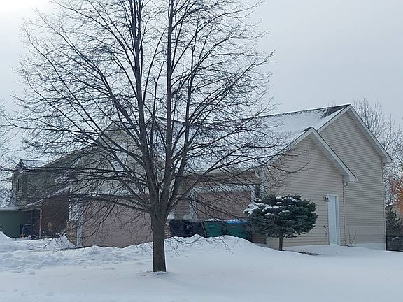 2nd image of 8225 Parell Ave NE