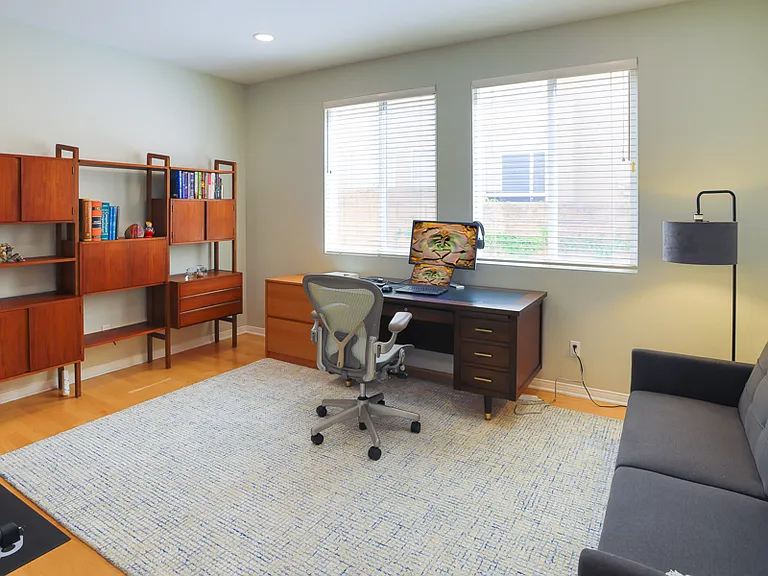 2548 Tuscany Way — Photo 11
