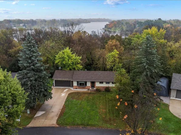 32538 Ironwood Dr, Saint Joseph, MN 56374