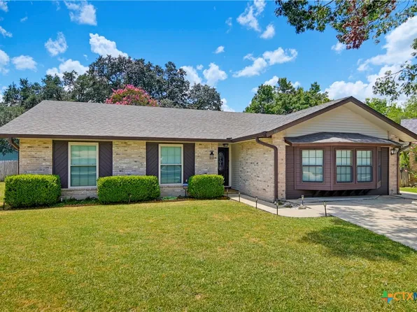 306 Southwick Cir, Seguin, TX 78155