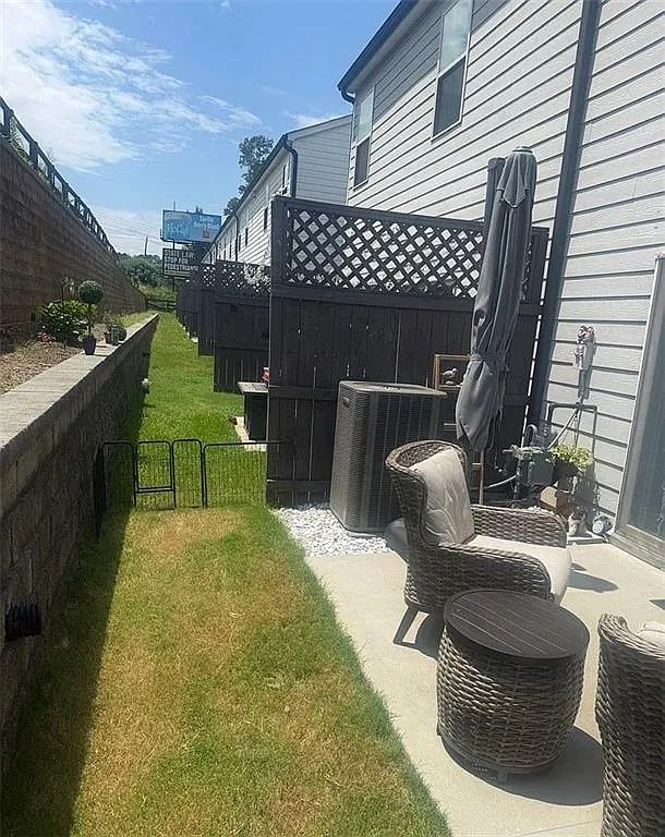 3 bed, 2.5 bath, 1792 sqft, $2,250 — Photo 3
