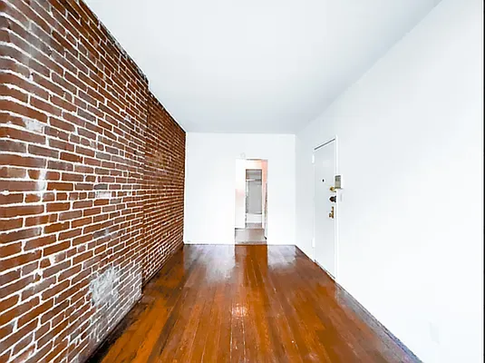 Rented by Metropolitan Property Group | media 7