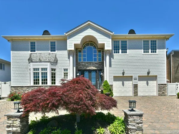 3510 Riverside Drive, Oceanside, NY 11572
