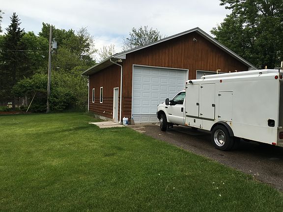 930 sq ft 12' walls ,heated 