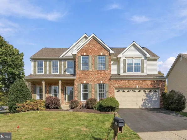20562 Coppersmith Dr, Ashburn, VA 20147