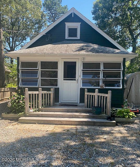 1st image of 612 Anthony Avenue