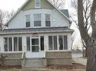 112 N 4th St, Waterville, OH 43566