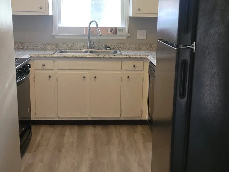 1502 Barrington Rd NW #A — Photo 14