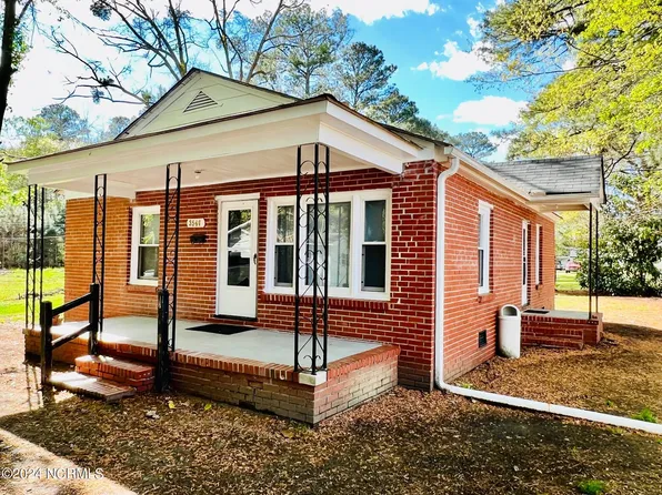 3540 South Waverly Street, Farmville, NC 27828