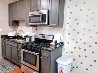4764 N Virginia Ave #211, Chicago, IL 60625
