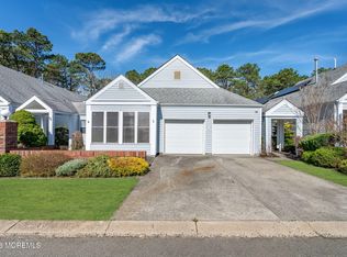 136 Longwood Drive, Manahawkin, NJ 08050
